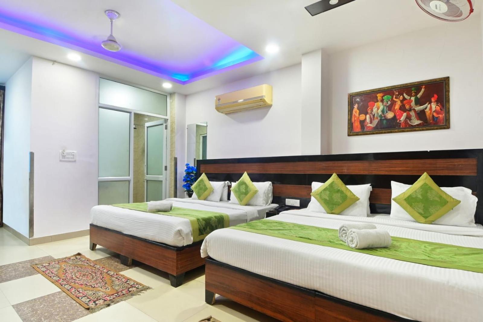 Emporio View - Railway Station - Paharganj 3* New Delhi